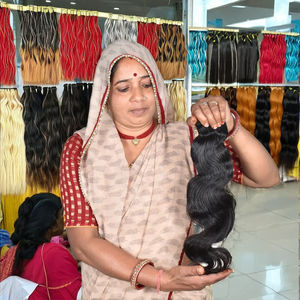 Extensions de cheveux humains de luxe 2025, type Bodywave, en mèches douces, cuticules alignées, exportées directement de l'usine par commande en ligne - Product Image 5