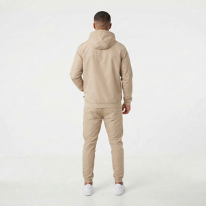 Ensemble de survêtement coupe-vent pour homme avec veste à capuche zippée légère en nylon et pantalon de jogging imperméable – Idéal pour le camping - Product Image 2