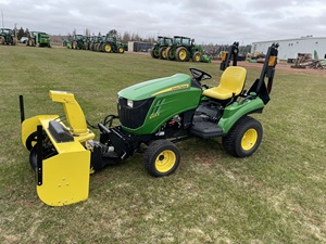 Tractor Utilitario Compacto John Deere 1023E, 23 HP, Diésel, 4x4, con Cargador Opcional, para Uso Agrícola y de Jardinería, a un Precio Considerable - Product Image 3