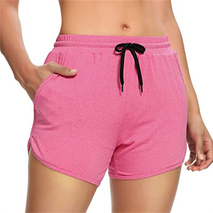 Shorts de sport pour femmes conçus pour un confort athlétique optimal, légers et adaptés aux activités sportives. - Product Image 3