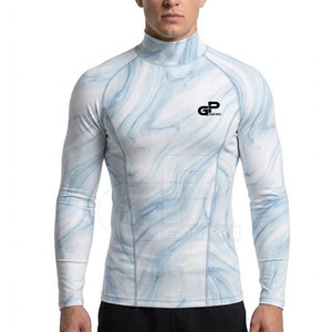Camiseta de compresión avanzada para fútbol con tecnología de secado rápido para mayor comodidad durante partidos, entrenamientos y sesiones de fitness. - Product Image 4