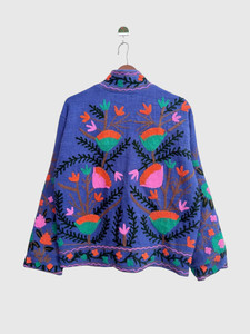 Veste matelassée à col mandarin brodée à la main de style floral, manches longues, grande taille, vêtements de printemps pour femmes, style bohème en velours - Product Image 5