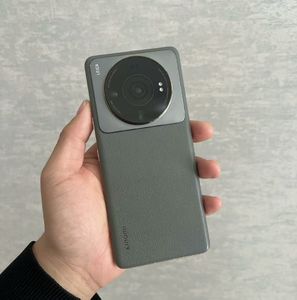 Teléfono Inteligente Xiaomi 12S Ultra 5G de Segunda Mano al por Mayor, Procesador MTK, 12 GB/256 GB, Pantalla Super Retina XDR de 6.73 Pulgadas, 12 Meses de Garantía - Product Image 1