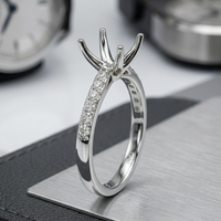 Klassischer 18K Weißgold Halbmontierter Ring mit 4-Krappen X-Kreuz-Korb und Pavé-Diamantakzent, Solitär, Großhandel mit NGTC-Zertifikat