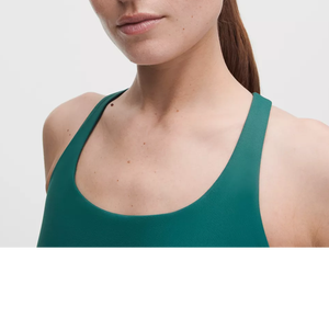 Ensemble de sport pour femme : Soutien-gorge sans couture à maintien élevé et découpes, et short cycliste taille haute à motif écossais avec dentelle – Tenue de yoga - Product Image 6