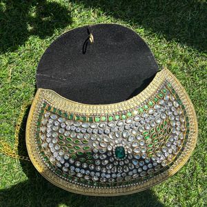 Pochette artisanale traditionnelle en métal, découpée, imprimée, incrustée de mosaïque de bijoux, plaquée émail et or, cadeau de mariage - Product Image 3