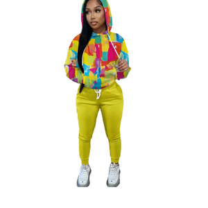Survêtement à capuche color block pour femme, manches longues, pantalon à cordon, décontracté, pour le printemps, en polyester respirant - Product Image 2
