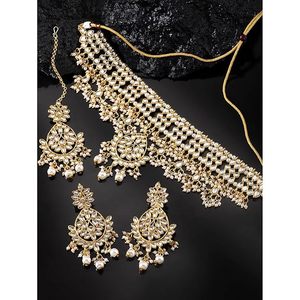 Ensemble collier et boucles d'oreilles en alliage de laiton plaqué or 14 carats avec perles d'imitation en cristal, bijoux ethniques pour femmes, design floral - Product Image 4