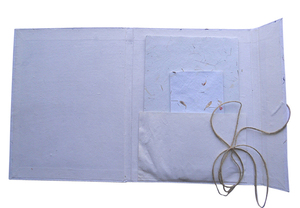 กระดาษพรีเมียม Hemp 10 แผ่นขนาด A4 พร้อมซองจดหมาย 5 ซอง บรรจุเป็นชุดในแฟ้ม - Product Image 2