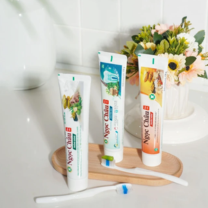 Pasta Dental Blanqueadora Herbal Más Vendida, Fórmula Natural Segura, Dientes Blancos Brillantes, Aliento Fresco, Alta Calidad, Uso Diario, OEM ODM - Product Image 4