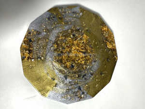 Bandeja Dorada Hecha a Mano, Elegante Bandeja de Resina, Decoración de Lujo para el Hogar, Bandeja de Servicio de Resina Epoxi Hecha a Mano con Madera de Mango, Tamaño Personalizable - Product Image 3