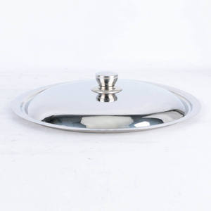 Calentador de Comida para Banquetes Dorado con Caligrafía Árabe Real Recortada, Base con Patrón Geométrico Islámico y Gancho para Pilar - Product Image 6