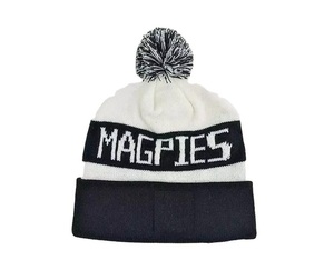 Bonnet unisexe en acrylique style Y2K personnalisable avec broderie 3D de personnage d'équipe de football américain, idéal pour l'extérieur - Product Image 1