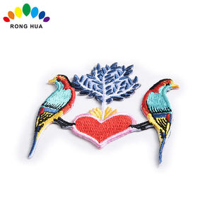 Patchs thermocollants personnalisés en tissu sergé brodé, motifs floraux et botaniques, appliqués sur vêtements, chapeaux et sacs - Product Image 5