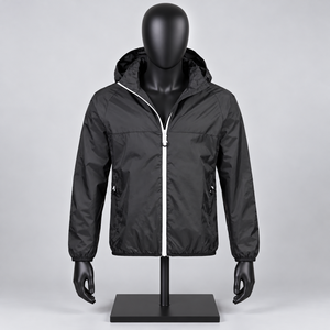 Veste de pluie noire à capuche, col montant, tissée, coque rigide, légère, zippée, coupe-vent et imperméable pour la randonnée et les voyages - Product Image 1