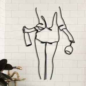 Décoration murale minimaliste en métal, femme tenant une bouteille de vin et un verre, décor abstrait pour salon, salle à manger, cuisine - Product Image 1