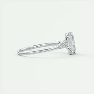 Bague de fiançailles en or blanc 14 carats avec diamant de laboratoire taille émeraude de 2,15 carats et trois pierres latérales taille baguette - Product Image 4
