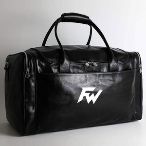 Sacs de sport en cuir de qualité supérieure fabriqués au Pakistan, vente en gros, fermeture éclair, doublure en polyester, grande capacité, utilisation en extérieur, durables - Product Image 3