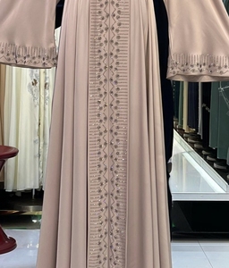 Abaya Musulmana Tradicional de Manga Larga con Cuentas y Lentejuelas, Estilo Dubai, Hecha a Mano, para Bodas, Transpirable, con Cuello en V, Venta al Por Mayor - Product Image 5