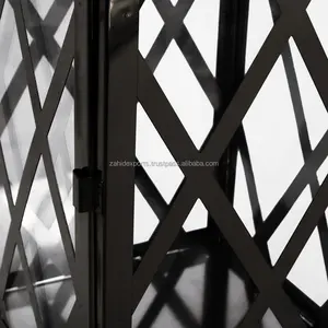 Farol Metálico Cuadrado Hecho a Mano con Forma Única para Hogares Modernos de Zahid Exports, Hecho en India para Decoraciones del Día de San Valentín - Product Image 2