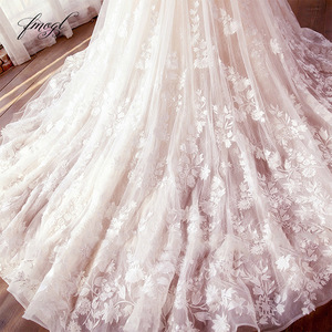 Robe de mariée élégante et personnalisée, coupe simple, col en V, taille princesse, manches longues, longueur asymétrique, soutien-gorge intégré - Product Image 2