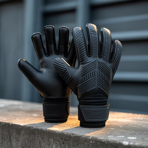 Goalkeeper Gloves with High Quality Material Professional Sports Training Cheap Soccer Soccer Gloves - Product Image 3