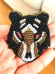 Abalorios bordados a mano con cuentas de semillas para bolsos y copas de vino, diseño personalizado - Product Image 2