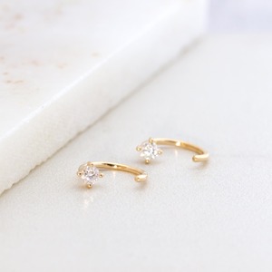 Pendientes Huggie Minimalistas con Diamante Cultivado en Laboratorio de 1 Ct, Certificado IGI, Oro Amarillo Sólido de 14K, Aro Abierto, Joyería Elegante, Regalo para Mujer - Product Image 1