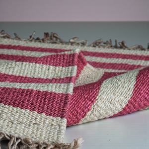 Tapis d'intérieur en jute naturelle tissé à la main |   Polyvalent pour les salons, les chambres et la décoration intérieure - Product Image 3