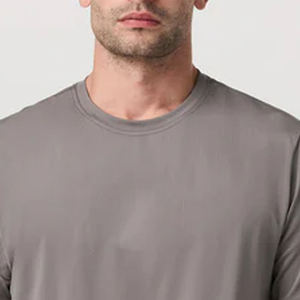 T-shirt pour homme de couleur unie, service OEM, design personnalisé, prix d'usine avantageux, col rond, matière confortable, design de haute qualité, uni - Product Image 2