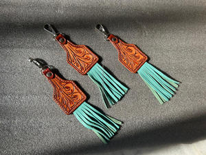 Vente en gros de porte-clés promotionnels personnalisés en cuir avec clip pour clés à la main avec pompon en cuir de vachette véritable personnalisé - Product Image 3