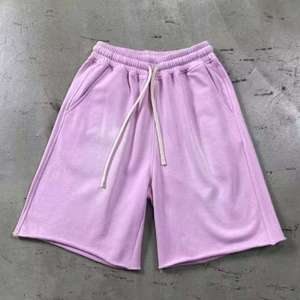 Shorts délavés à l'acide, prêts pour le streetwear, conçus pour les activités urbaines et les looks décontractés - Product Image 4