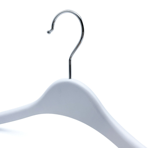 Fabricante Mayorista de Perchas de Plástico Blancas de Alta Calidad, Perchas de Plástico para Exhibición, Perchas de Plástico con Logotipo Impreso - Product Image 3