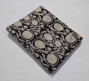 Tela estampada a mano de Jaipur, tela de algodón estampada a mano, tela india hecha a mano para vestidos, proveedor mayorista de tela de algodón. - Product Image 3