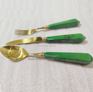 Set de vaisselle en argent manche en résine acier inoxydable couteau fourchette cuillère couverts pour usage domestique fourchettes à dessert incluses - Product Image 3
