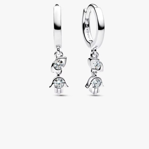 Boucles d'oreilles pendantes œil porte-bonheur et main de Hamsa – Bijoux élégants en argent sterling avec diamants de laboratoire, motif œil porte-bonheur et main de Hamsa - Product Image 1