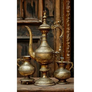 Pichet en cuivre artisanal - Design contemporain, écologique, contenant de boisson de 1000 ml pour l'eau potable, usage domestique et cuisine - Product Image 6