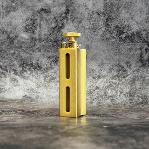 Porte-cigarettes en laiton portable, accessoire de fumage rectangulaire minimaliste pour rouleaux de poche - Product Image 5