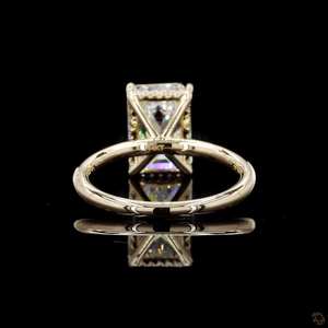 Bague de fiançailles solitaire en diamant de laboratoire taille émeraude de 4,52 carats en or jaune 14 carats, demi-éternité, bijoux de mariée - Product Image 4