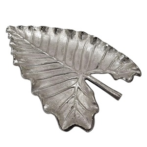 Bandeja de Metal Plateada para Postres y Alimentos, Diseño Maravilloso, Vajilla de la Más Alta Calidad, Plato para Servir Comida al Precio Más Bajo - Product Image 1