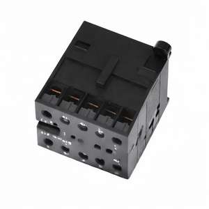 Mini Contactor B7-40-00 con Bobina de 24V CC | Contactor Industrial de 4 Polos, Relé Compacto para Control de Motor, Montaje en Riel DIN - Product Image 1
