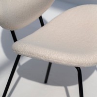 Chaise de salle à manger Vandana Zentrix Neo Off White Boucle avec un design ergonomique moderne et un confort premium