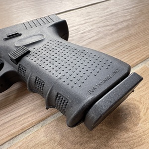 Pistola de entrenamiento compacta G19 para artes marciales, construcción sólida, tienda de fábrica de Taiwán - Product Image 5