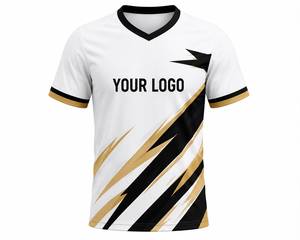 Ensemble de football haut de gamme avec graphismes sublimés, maillot athlétique à col en V, short coordonné, 100 % polyester respirant - Product Image 2
