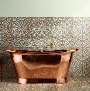 Bañera de Lujo Moderna de Latón, Hecha a Mano, Independiente, para Villas, Hoteles, Baños y Decoración de Interiores - Product Image 2