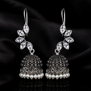 Pendientes de Araña de Latón Vintage Plateado Antiguo con Ónix y Perlas de Imitación, Diseño Étnico Indio para Ocasiones de Fiesta de Mujer - Product Image 3