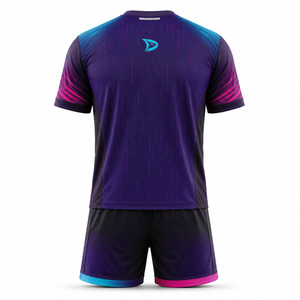 Uniforme de Fútbol Sala Personalizado por el Fabricante, Transpirable, Talla Grande, con Degradado Morado Sublimado para Clubes - Product Image 3