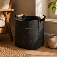Panier de rangement moderne en feutre extra épais de style nordique avec poignées en bois, bac à linge écologique pour l'organisation de la maison et du bureau