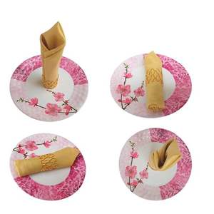 Anillo para Servilletas de Metal de Latón Elegante Hecho a Mano, Plateado con Diseño de Hoja en Relieve, Ecológico para una Decoración de Mesa con Estilo - Product Image 4