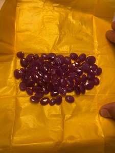 Rubí Rojo Natural Sin Calentar Ni Tratar, 70 Piezas Trituradas, 474.40 Quilates, Precio al por Mayor de $5 por Quilate para la Fabricación de Joyas - Product Image 5